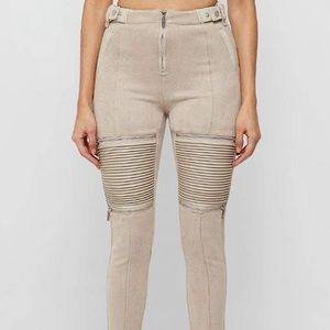 RIBBED VEGAN SUEDE BIKER LEGGINGS - LIGHT BEIGE